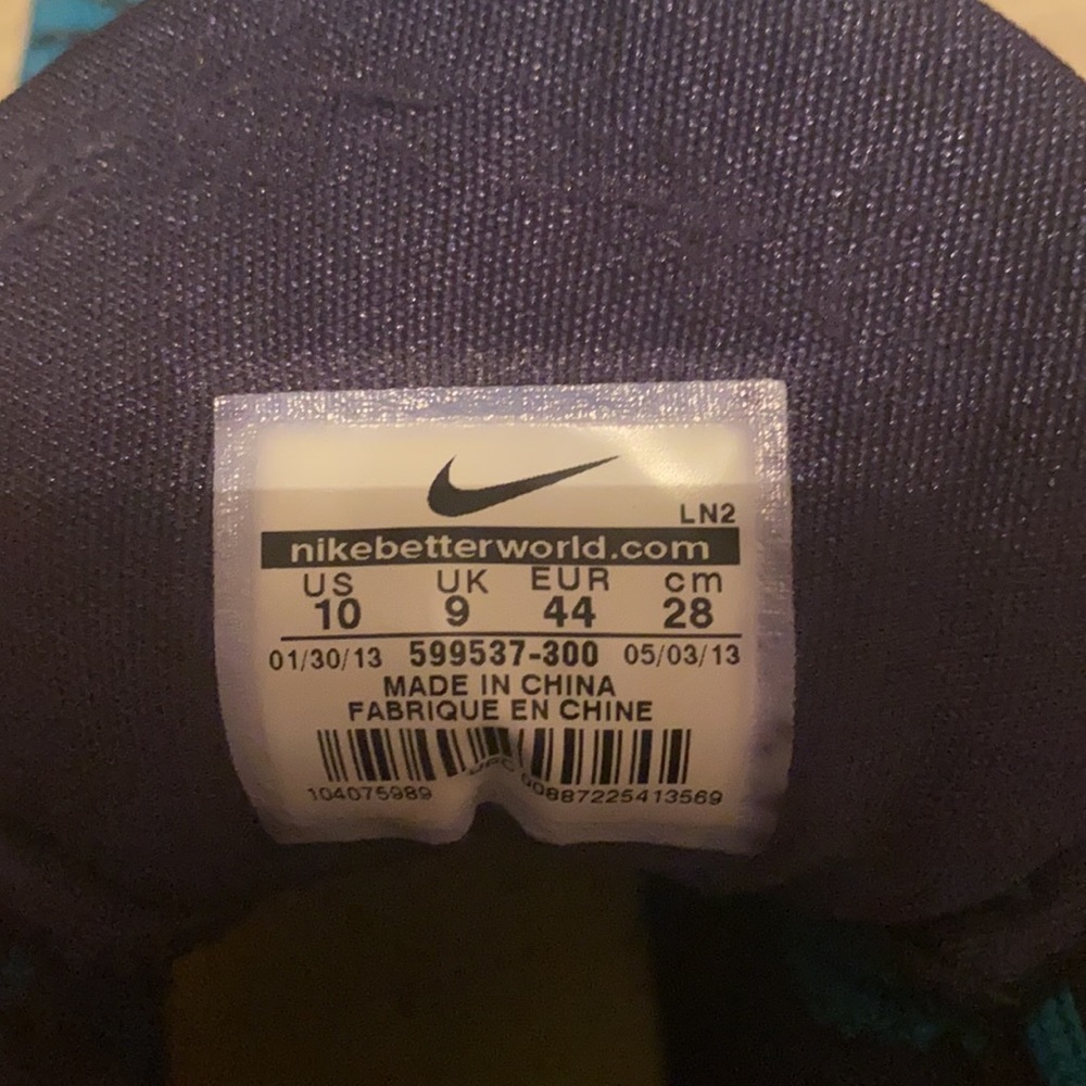 Nike Hyperdunks - Picture 4 of 4